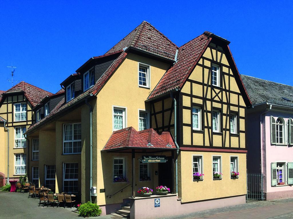 Hotel Zum Neuen Schwan Walluf Exterior foto